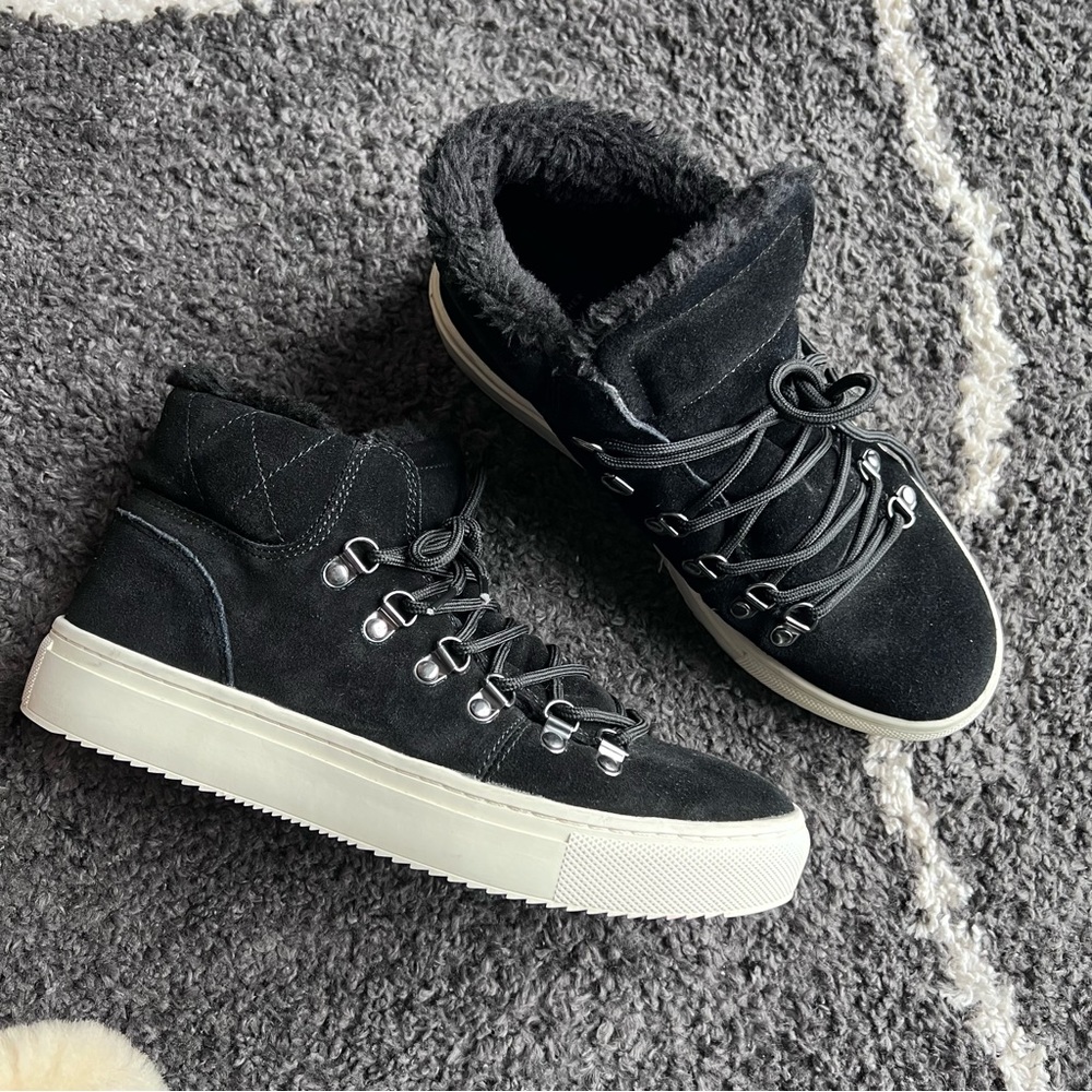 MARC FISHER Suede Sneaker Boot Daisie High top faux fur trim black - 9
